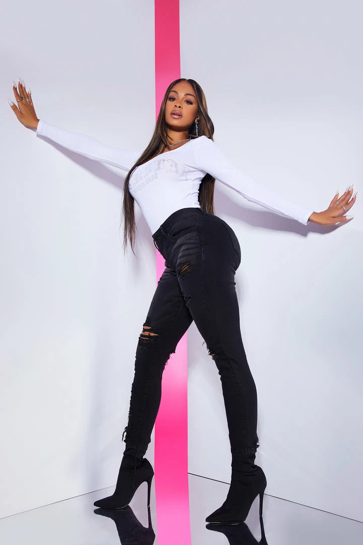 New 😉 WOMENS 👖 JEANS SUPER DISTRESSED SKINNY JEAN-BLACK Best Seller 💯 4 WOMENS JEANS SUPER DISTRESSED SKINNY JEAN-BLACK Best Seller