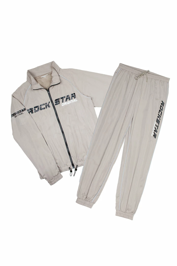 Brand new ๐ฅฐ MENS TRACK SETS TRACER ZIPPER JACKET TRACK SET-BEIGE ๐ 2 MENS TRACK SETS TRACER ZIPPER JACKET TRACK SET-BEIGE